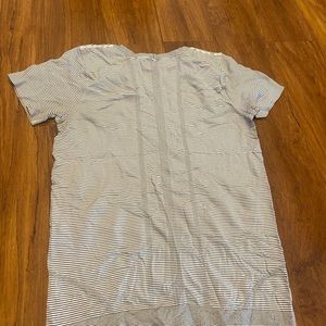 Lululemon black/white striped swiftly tech t-shirt. Size 6